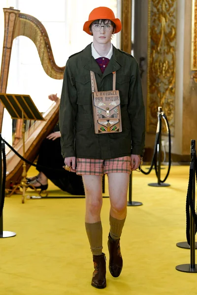Look 79